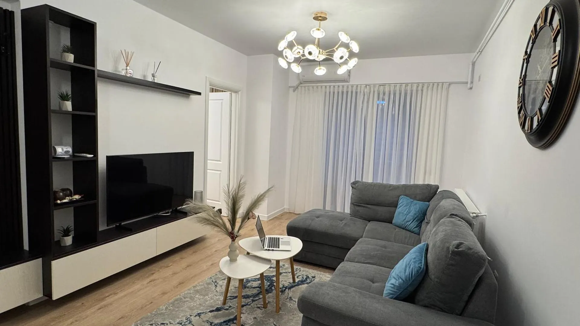 Alexa Deluxe Apartment At Central Address Rezidence With Parking Bucarest Roumanie