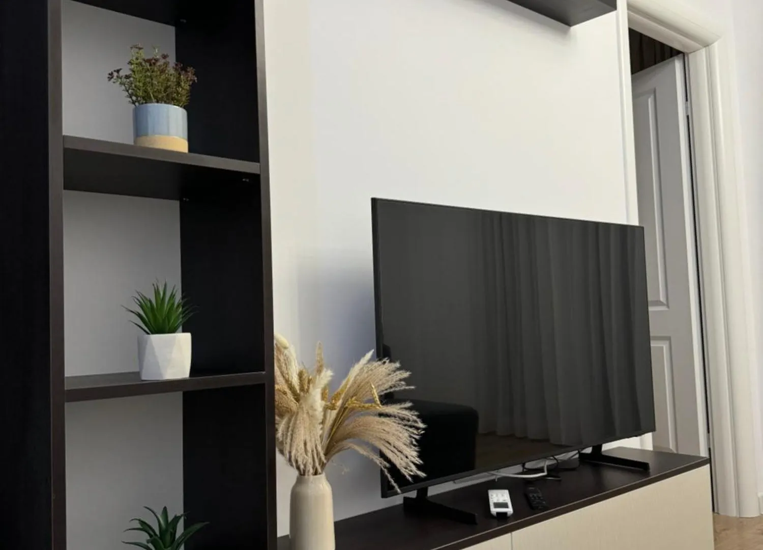 Alexa Deluxe Apartment At Central Address Rezidence With Parking Bucarest 0*,